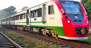 ঢাকা থেকে চলাচল শুরু করেছে কমিউটার ট্রেন